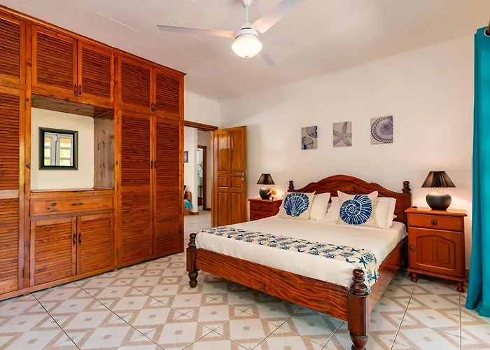 Captain's Villa