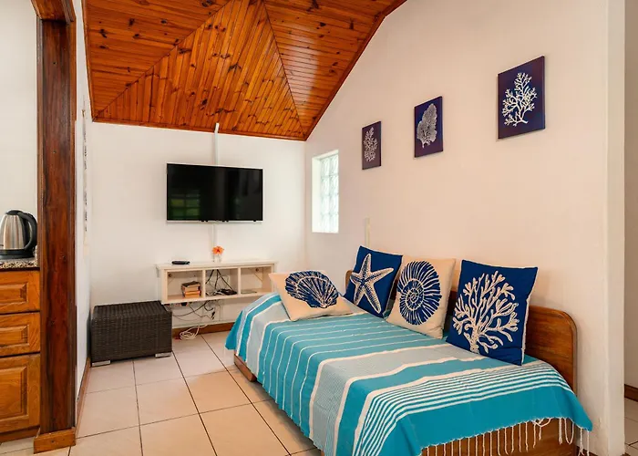 Captain's Villa Takamaka